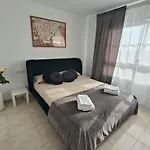 Arcoiris Residencial Lägenhet *